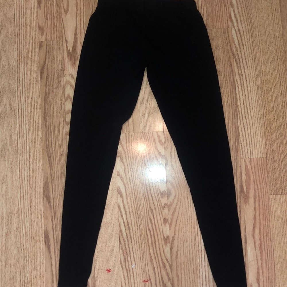 Black leggings